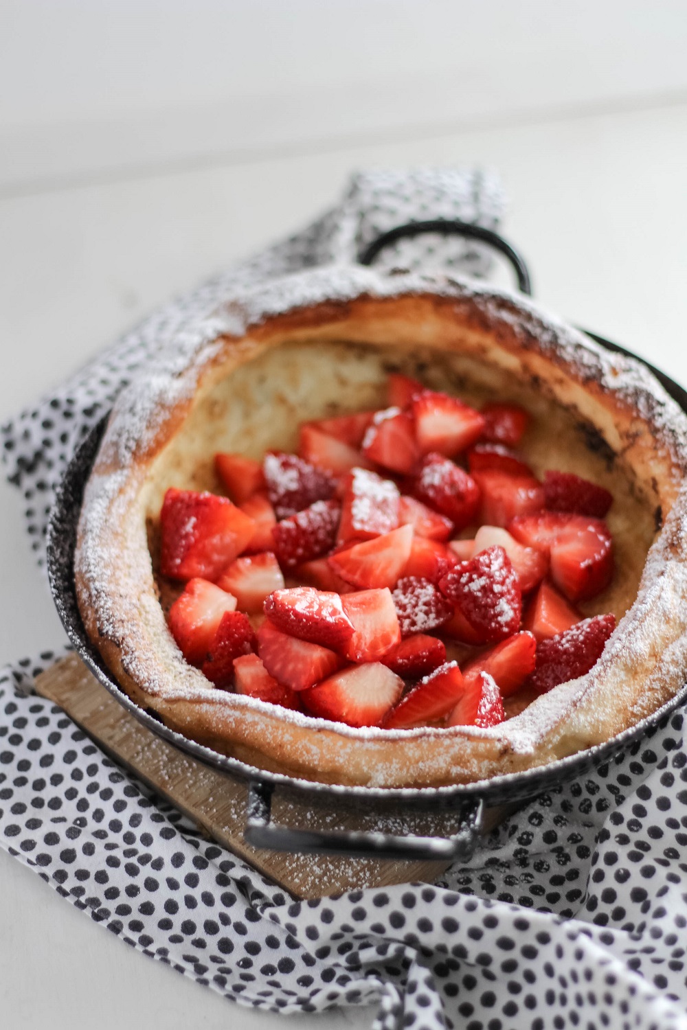 Fluffiger Ofenpfannkuchen Mit Erdbeeren Dutch Baby Pancake